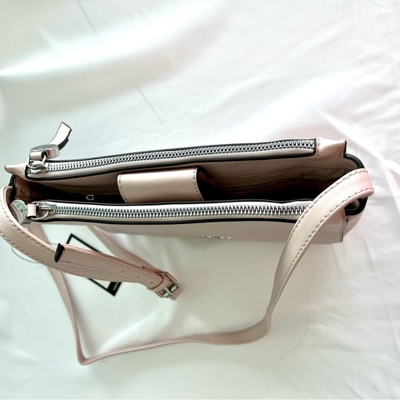 Nine West Prosper Mini Cameo Pink Triple Gusset Crossbody Handbag NEW Retail $69 - Picture 9 of 13